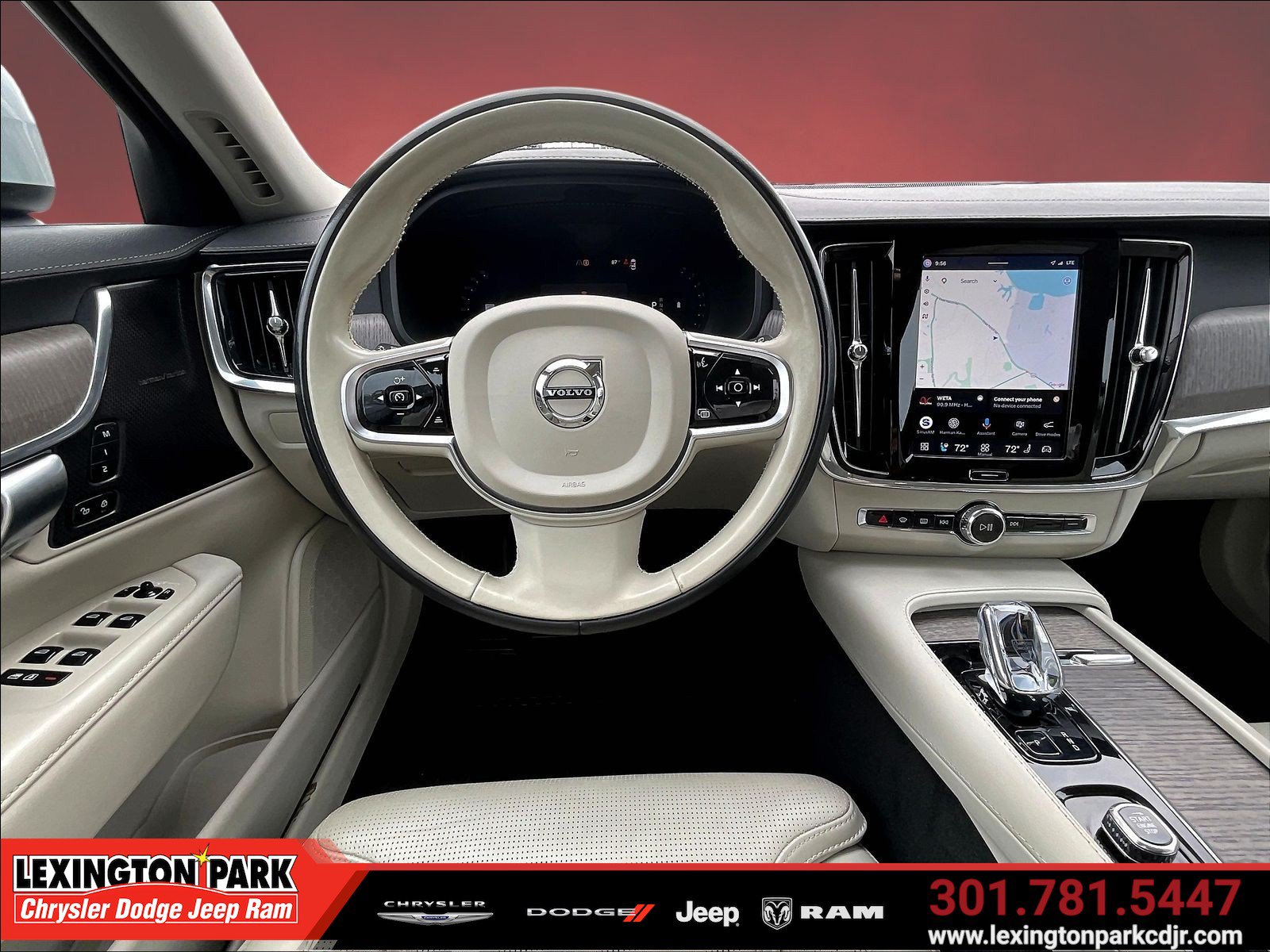 Used 2023 Volvo V90 B6 Cross Country Ultimate AWD/4WD image 8