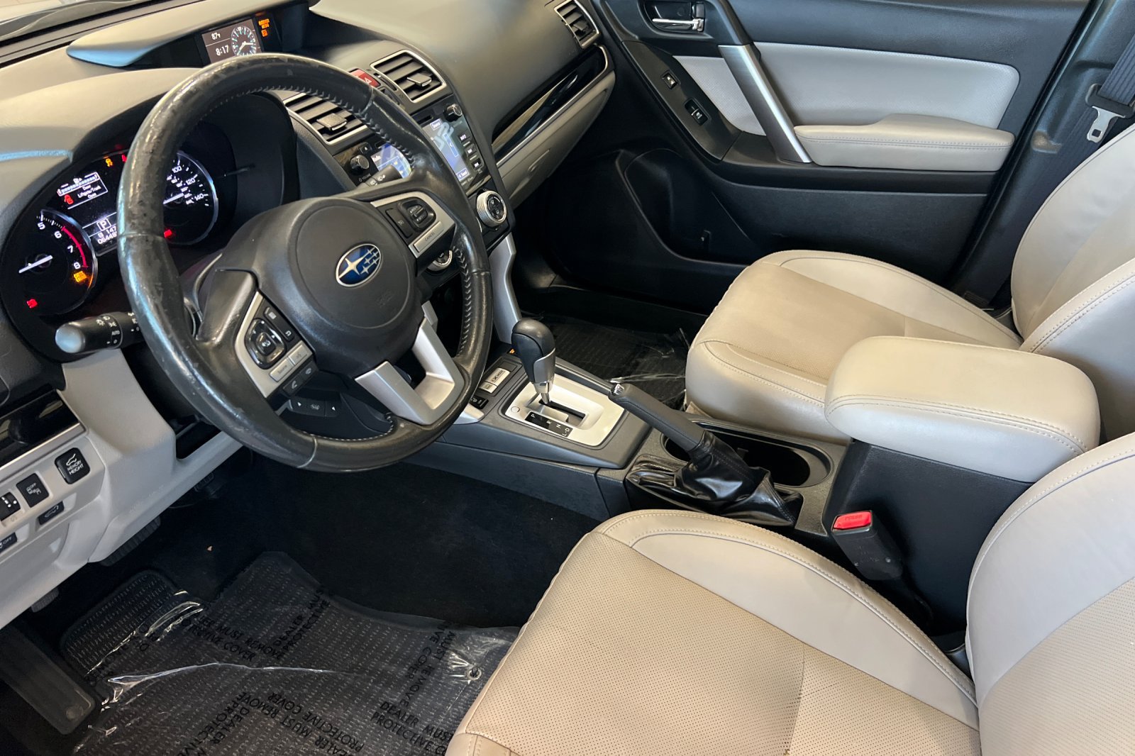 Used 2017 Subaru Forester 2.5i Limited AWD/4WD image 9