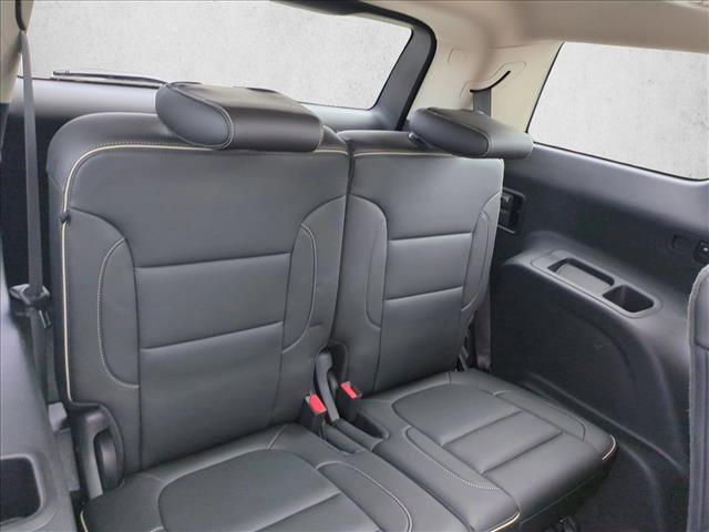 Used 2021 GMC Acadia Denali w/ Denali Technology Package image 21