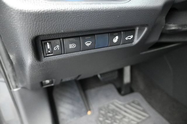 Used 2020 Toyota RAV4 XSE AWD/4WD image 13