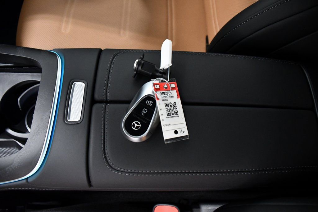 New 2026 Mercedes-Benz E 53 AMG e 4MATIC Sedan image 20