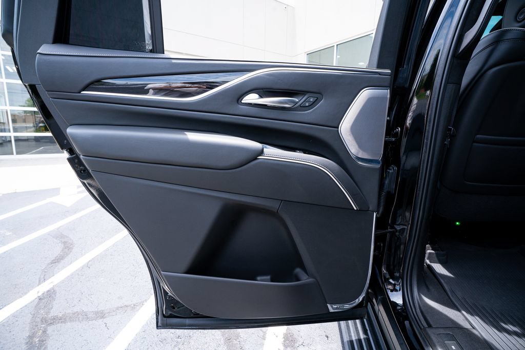 Used 2023 Cadillac Escalade V AWD/4WD image 43