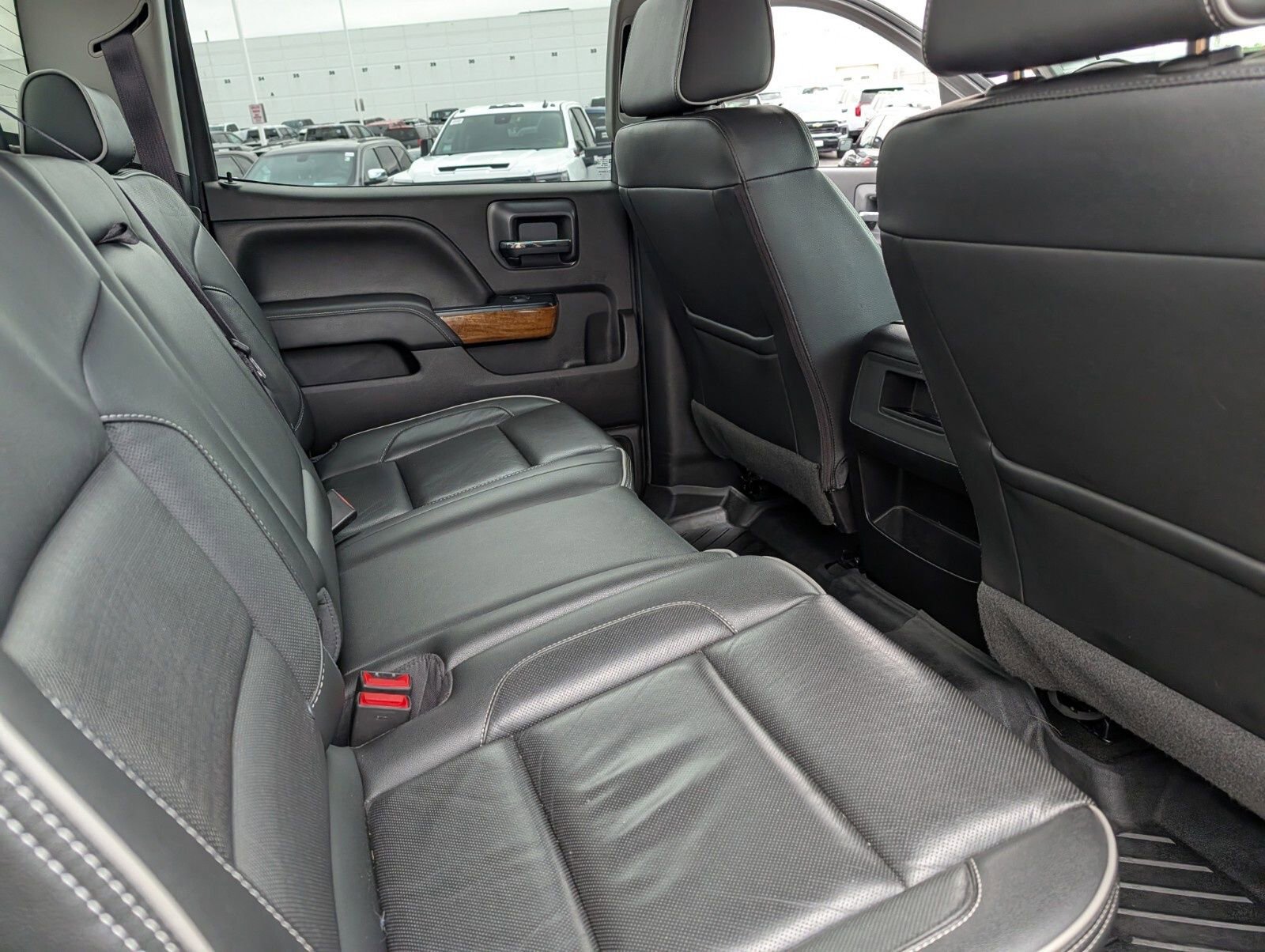 Used 2017 Chevrolet Silverado 2500 High Country w/ Duramax Plus Package image 26