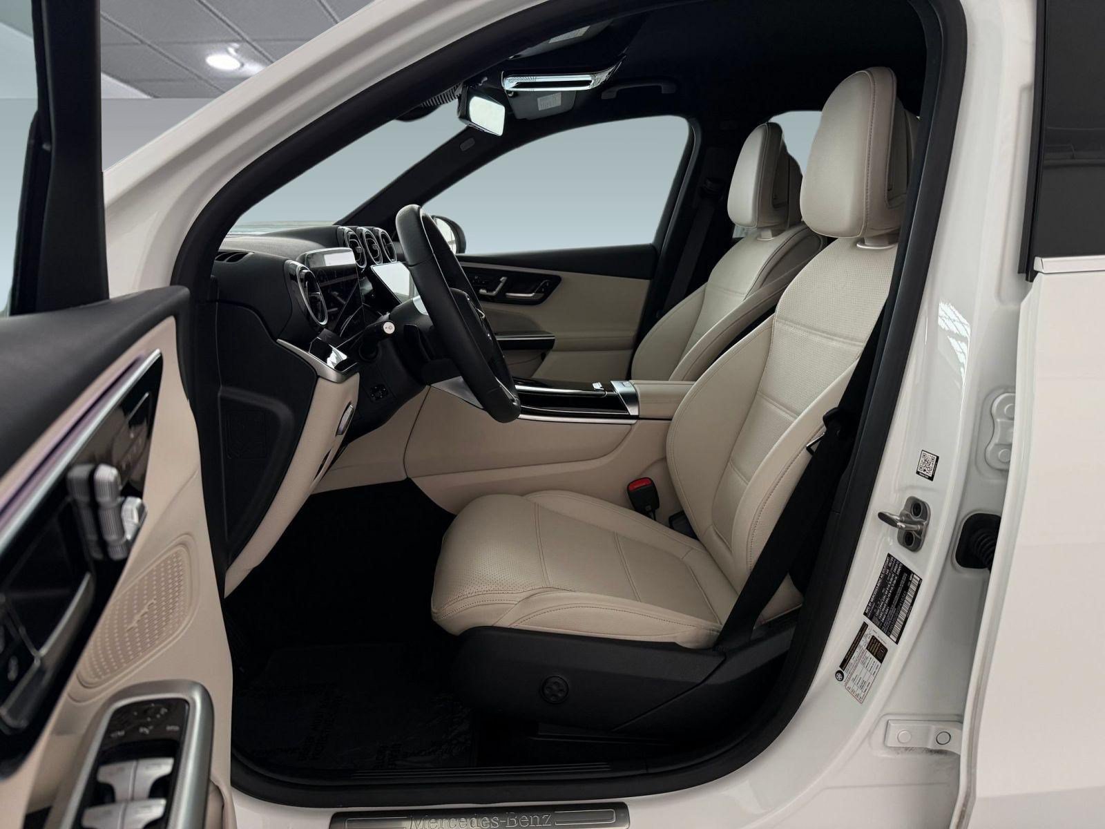 Certified 2025 Mercedes-Benz GLC 350e 4MATIC image 5
