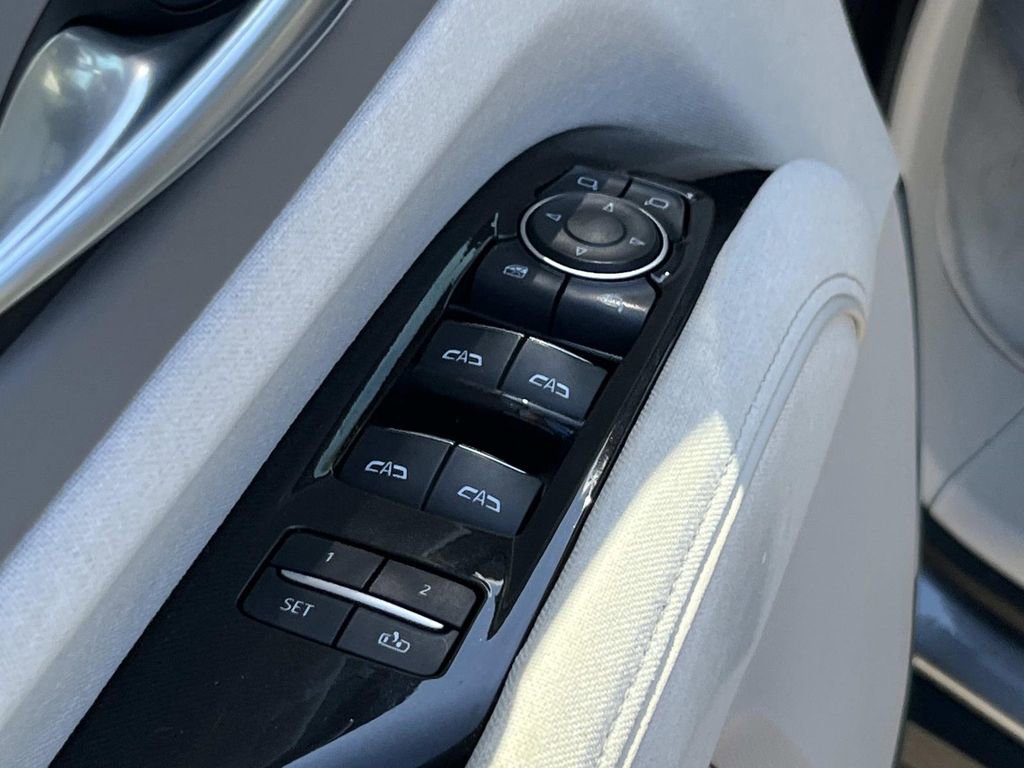 Certified 2024 Cadillac Escalade Sport Platinum w/ LPO, ONYX Package image 27