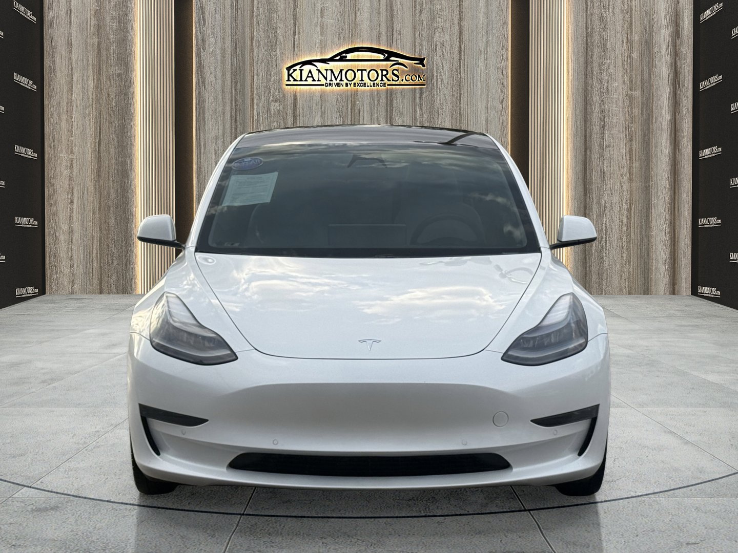 Used 2021 Tesla Model 3 Standard Range Plus image 8