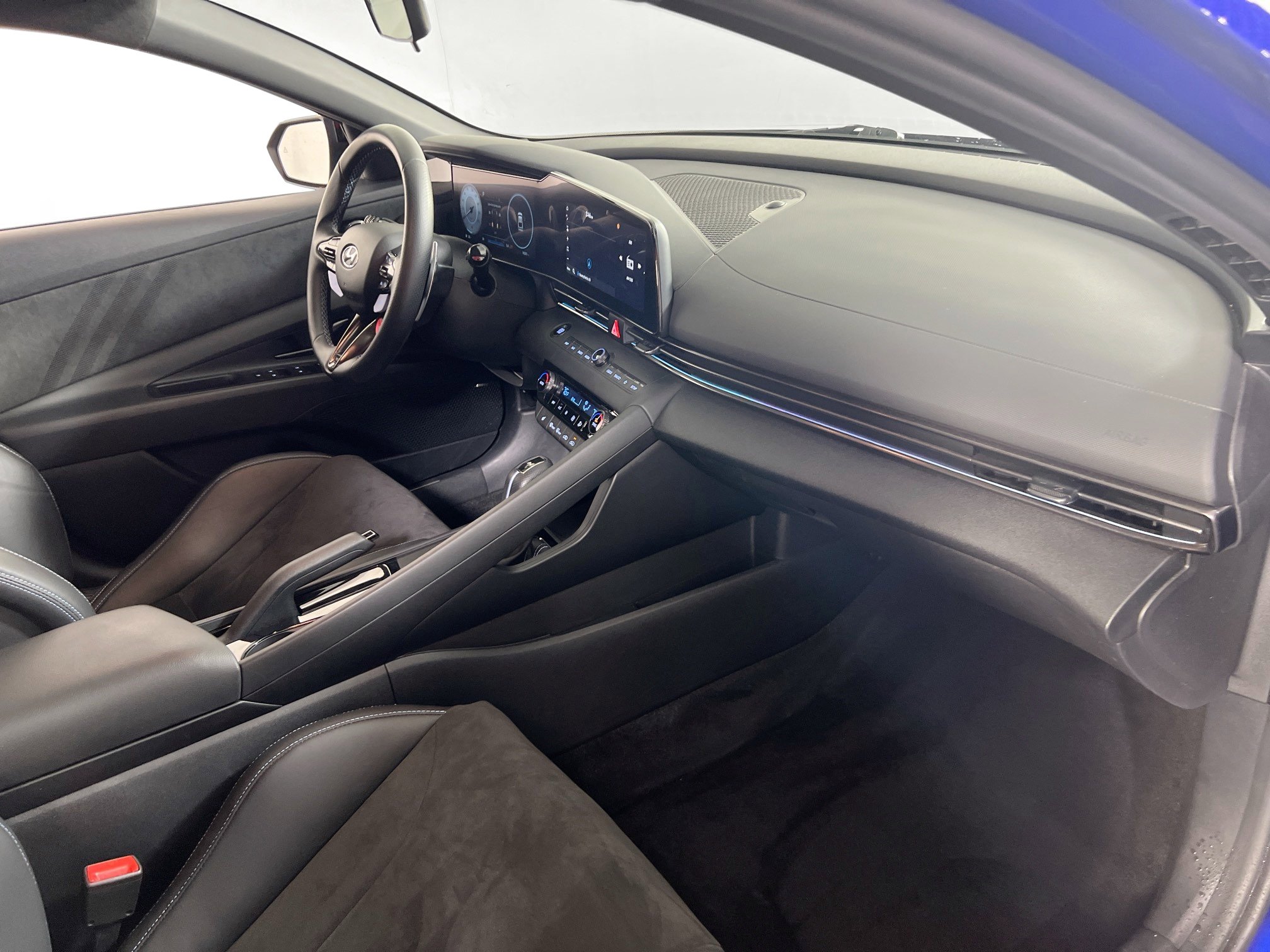 Used 2023 Hyundai Elantra N image 30