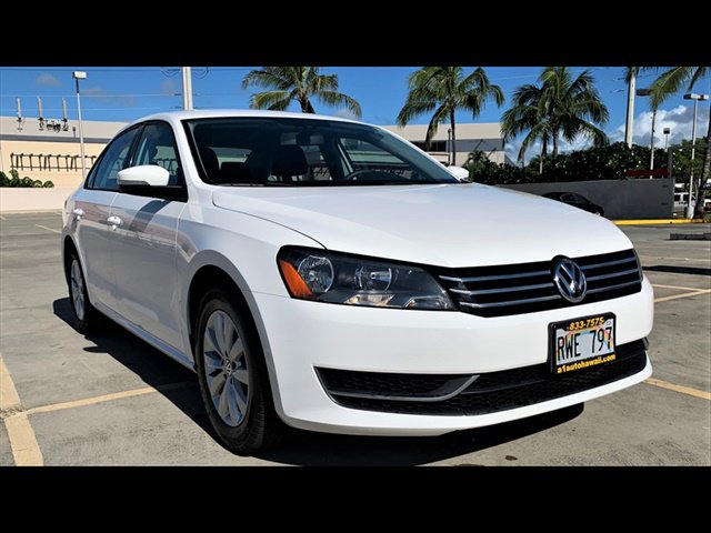 Used 2013 Volkswagen Passat 2.5 S FWD image 3