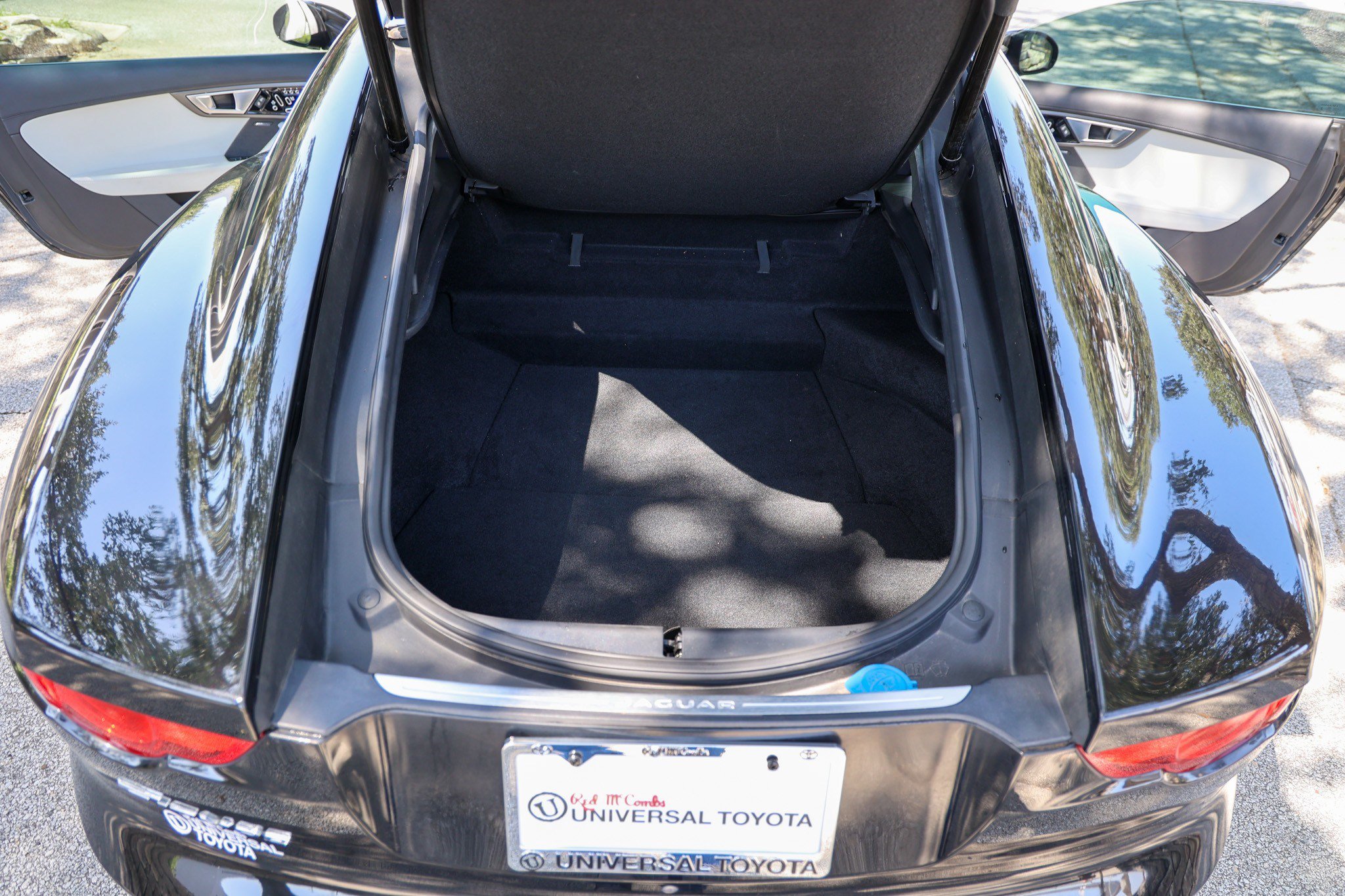 Used 2016 Jaguar F-TYPE Coupe RWD image 29