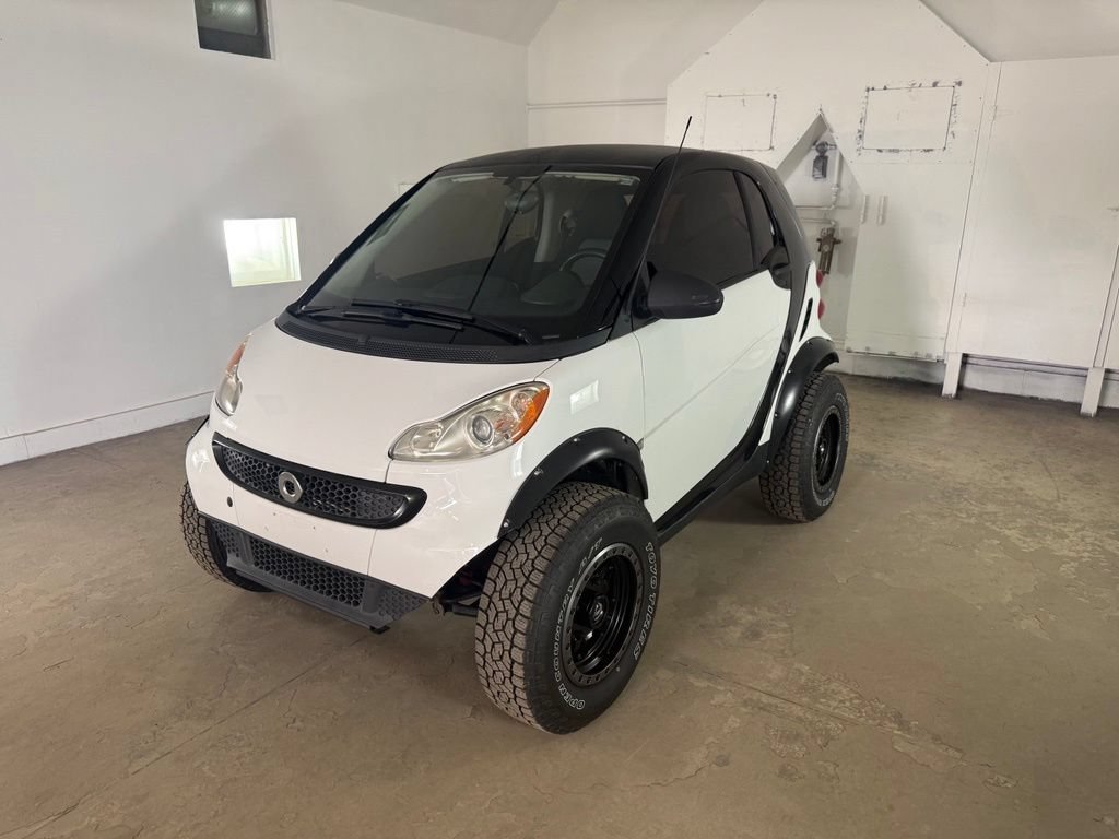 Used 2014 smart fortwo pure RWD image 1
