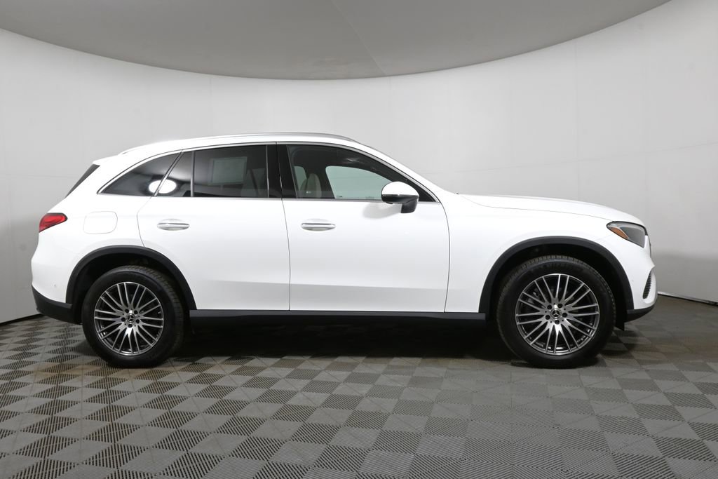 Certified 2026 Mercedes-Benz GLC 300 4MATIC image 8