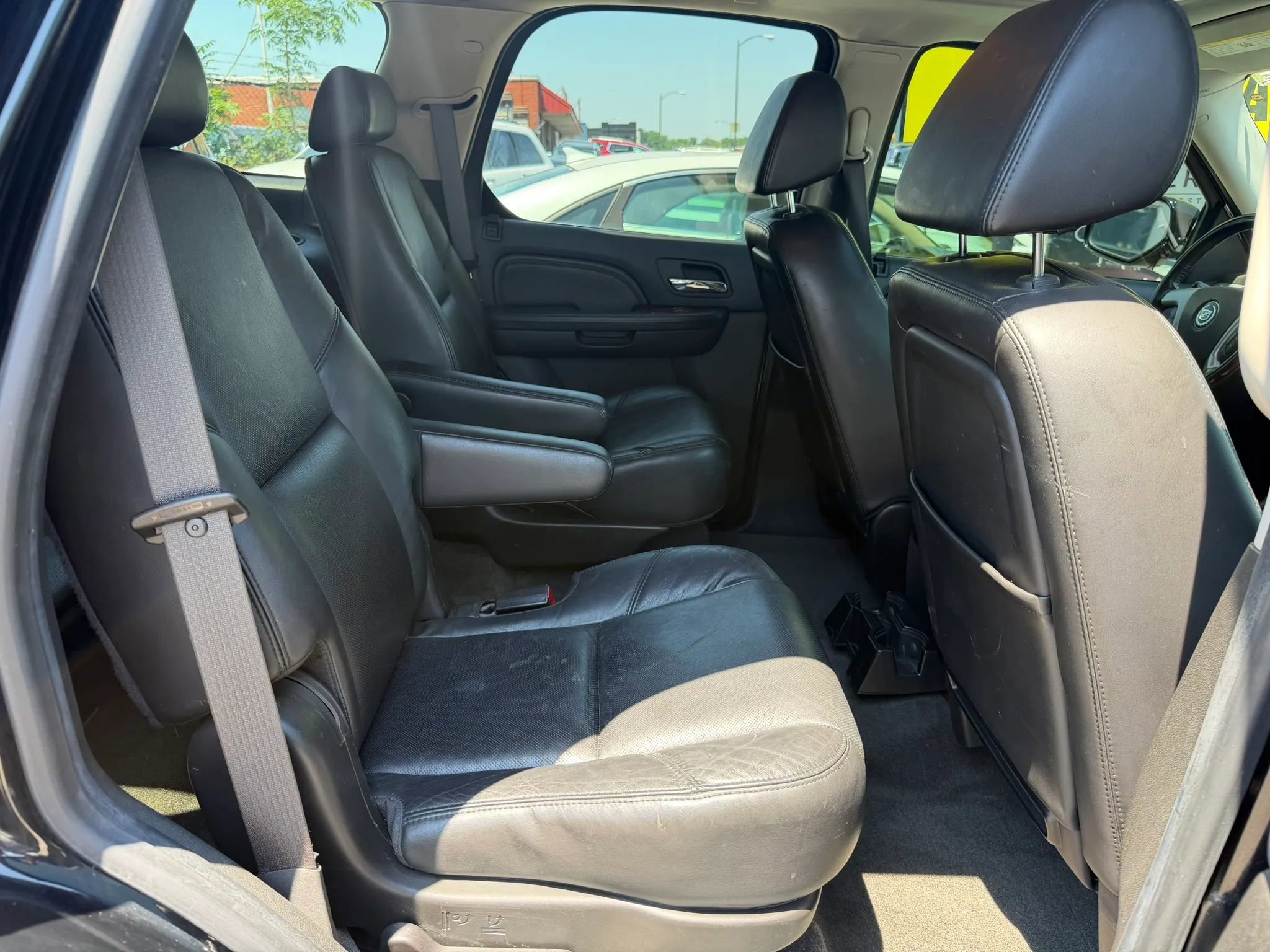 Used 2009 Cadillac Escalade AWD image 11