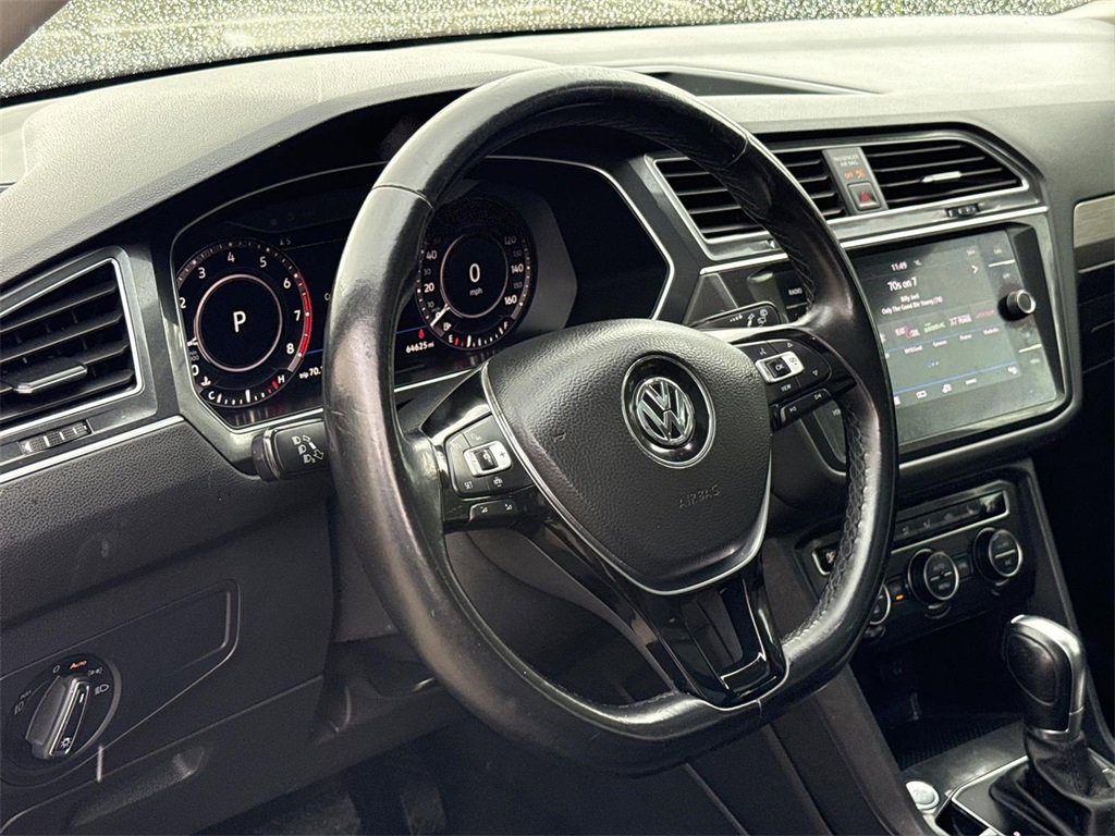 Used 2019 Volkswagen Tiguan SEL image 9