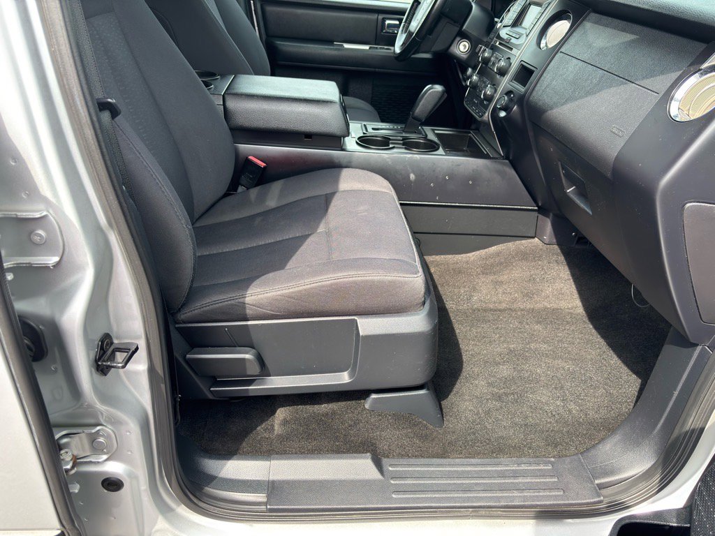 Used 2017 Ford Expedition XL w/ Equipment Group 101A AWD/4WD image 21