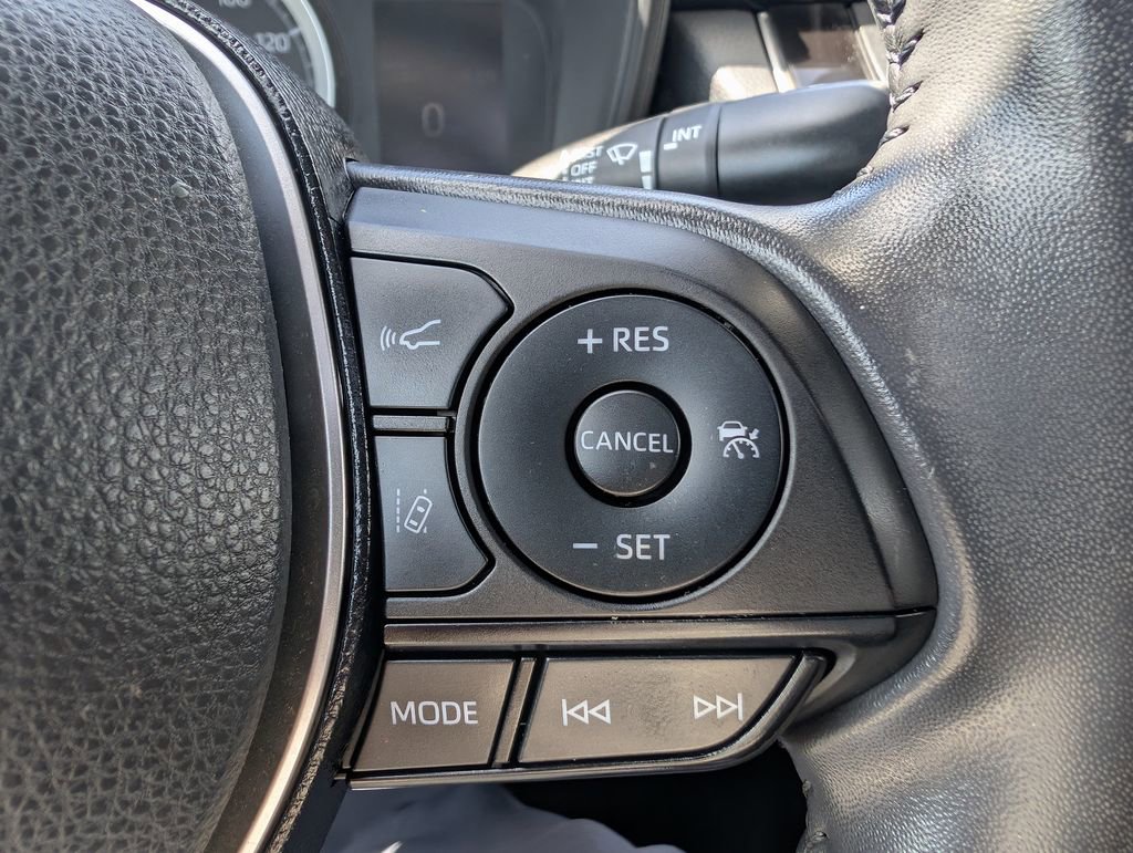 Used 2021 Toyota Corolla SE w/ SE Premium Package FWD image 25