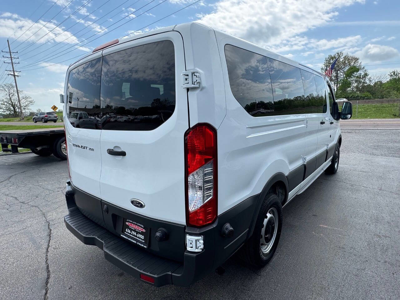 Used 2018 Ford Transit 350 XL image 5