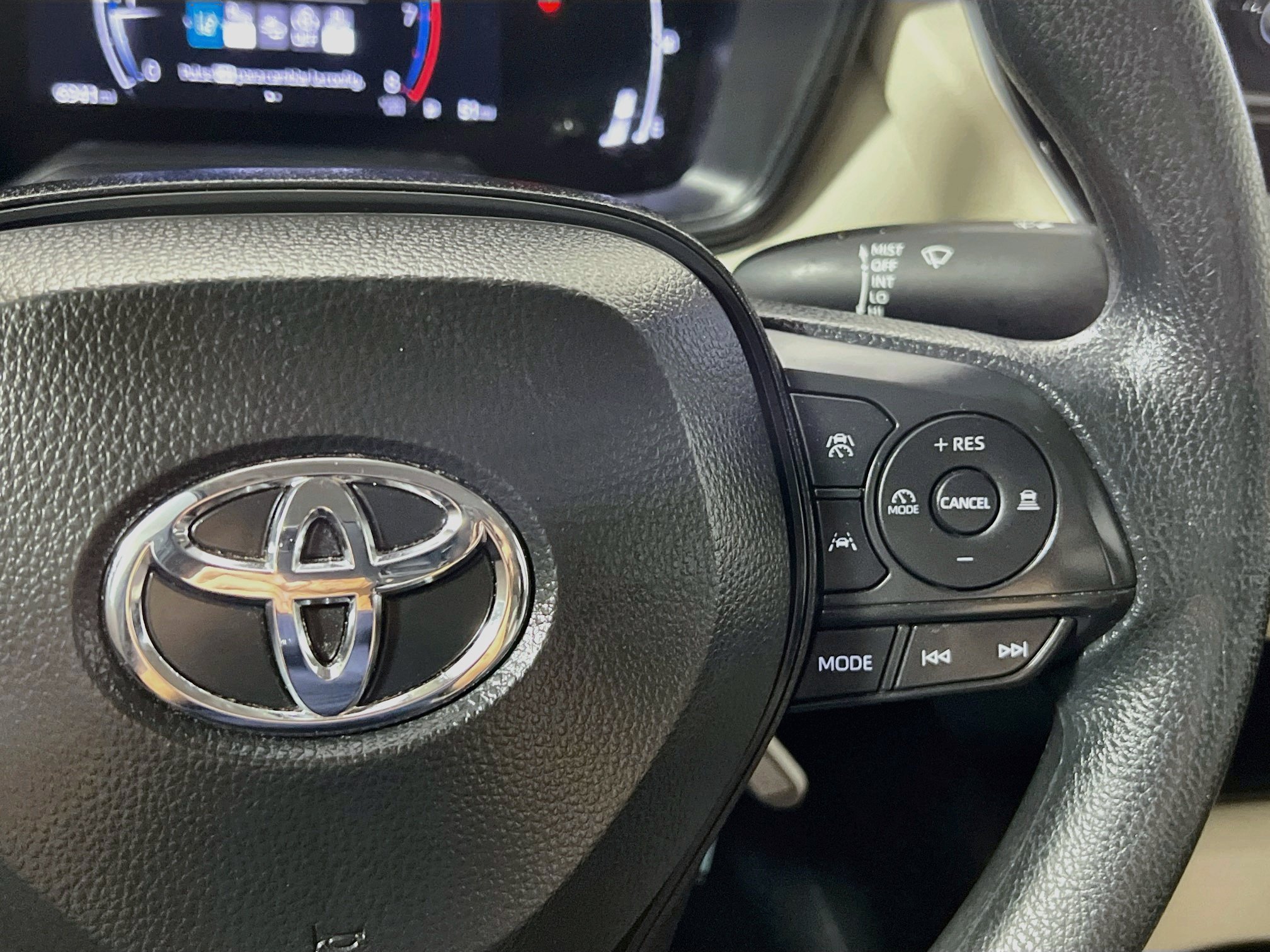 Used 2026 Toyota Corolla LE FWD image 20