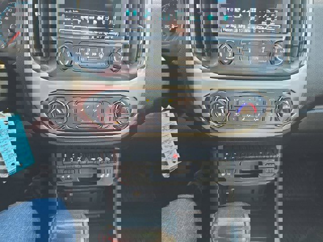 Used 2018 Chevrolet Colorado ZR2 image 33