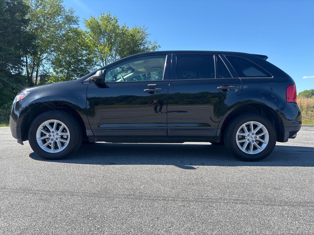 Used 2014 Ford Edge SE w/ Equipment Group 101A FWD image 2