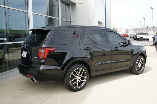 Used 2016 Ford Explorer Sport w/ Equipment Group 401A image 3