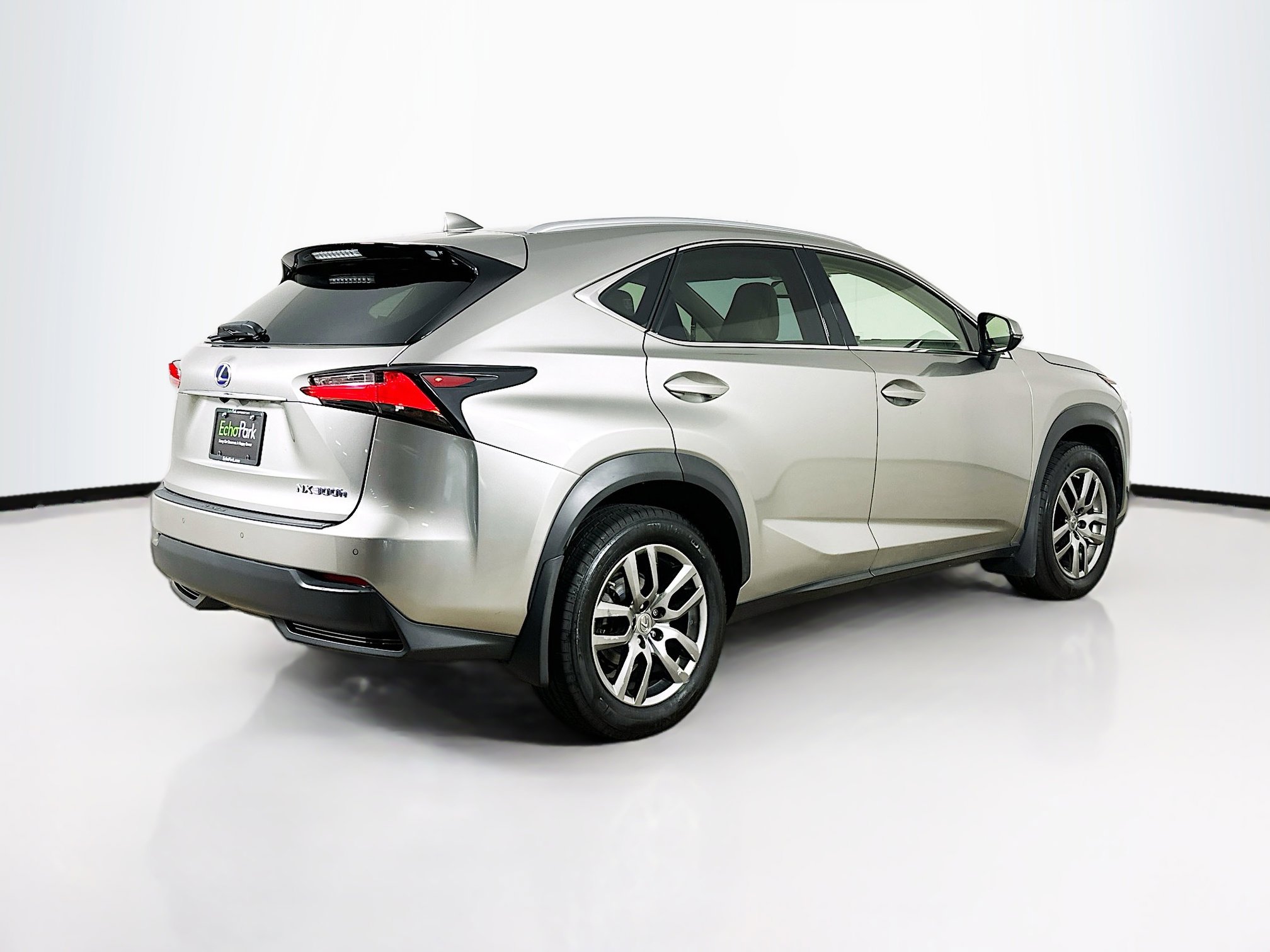 Used 2016 Lexus NX 300h AWD image 9