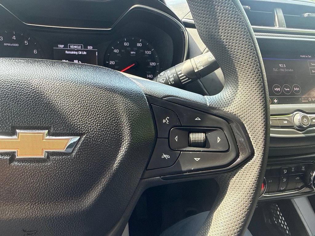 Used 2023 Chevrolet TrailBlazer LT AWD/4WD image 17