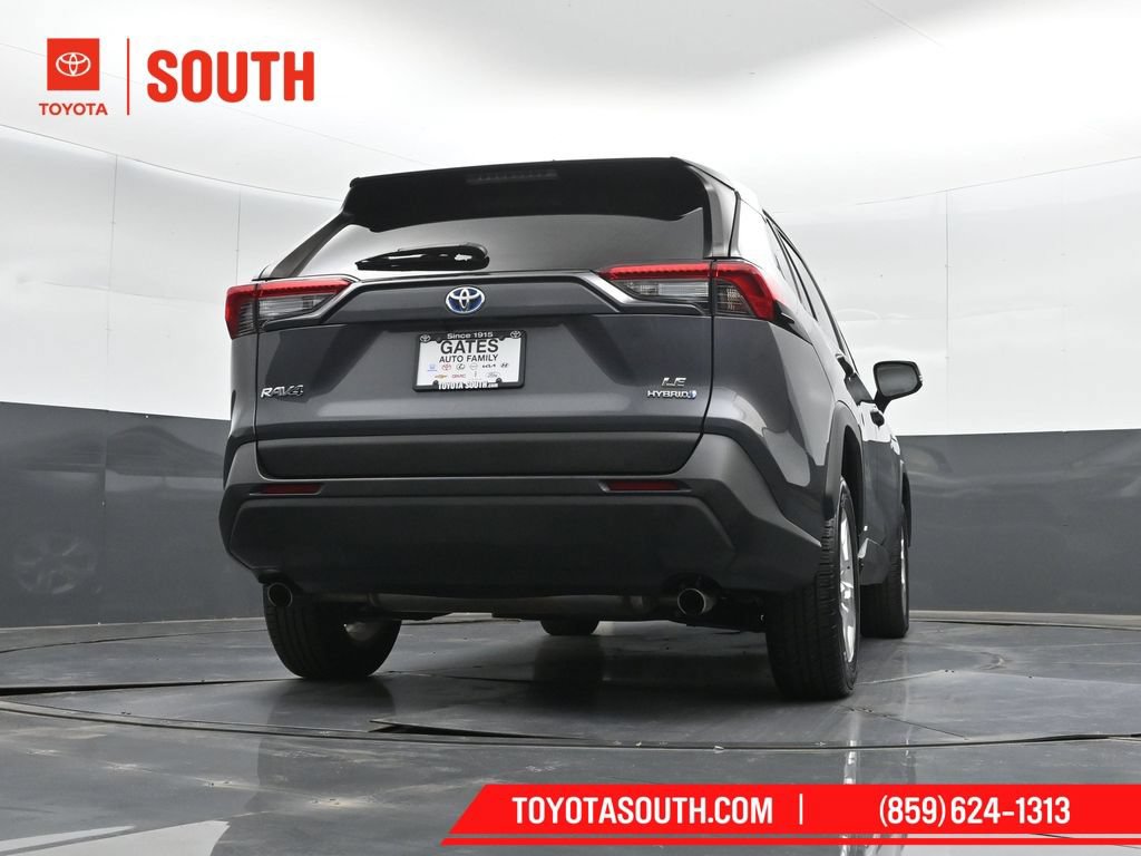 Used 2021 Toyota RAV4 LE AWD/4WD image 34