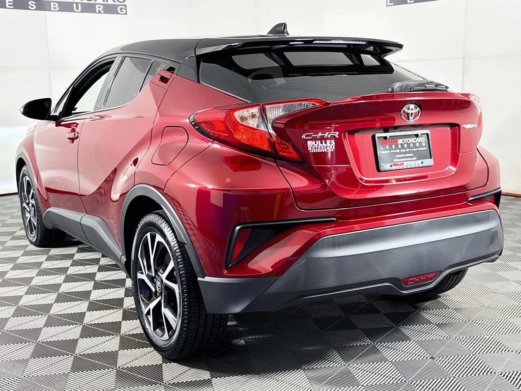 Used 2019 Toyota C-HR Limited FWD image 5