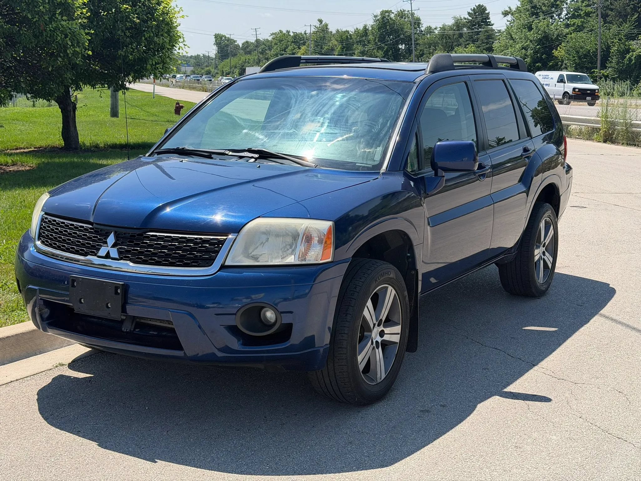Used 2010 Mitsubishi Endeavor SE AWD/4WD image 1