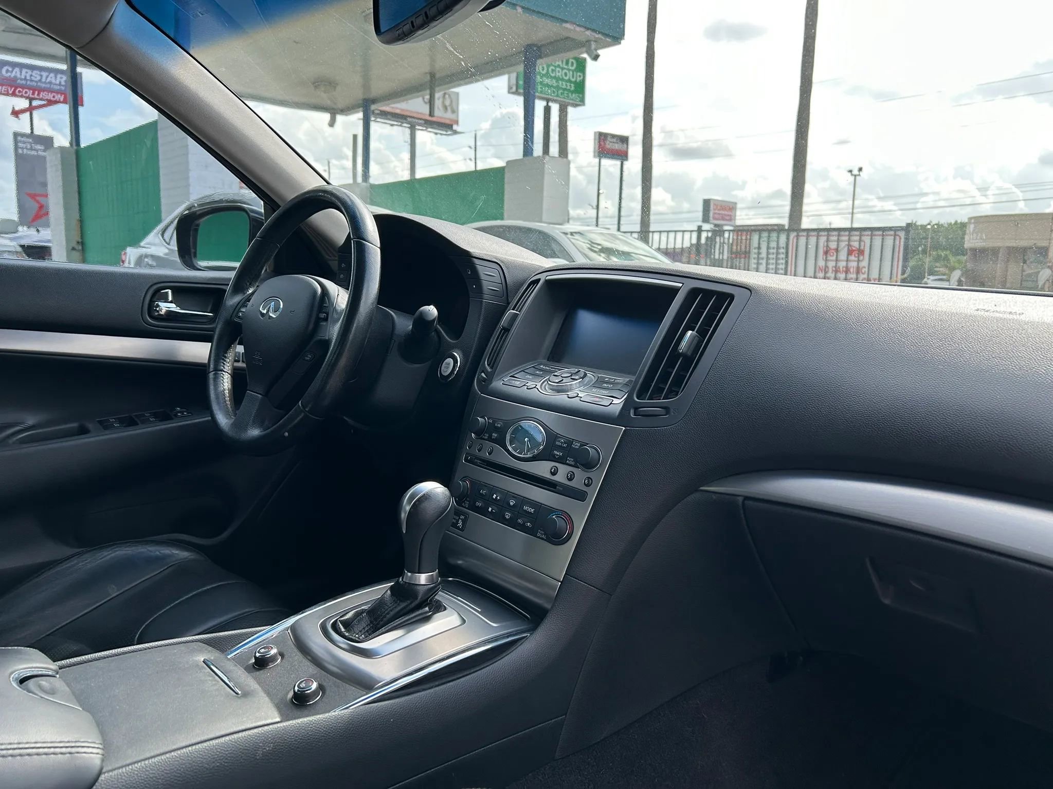 Used 2012 INFINITI G37 Journey w/ Premium Pkg image 13