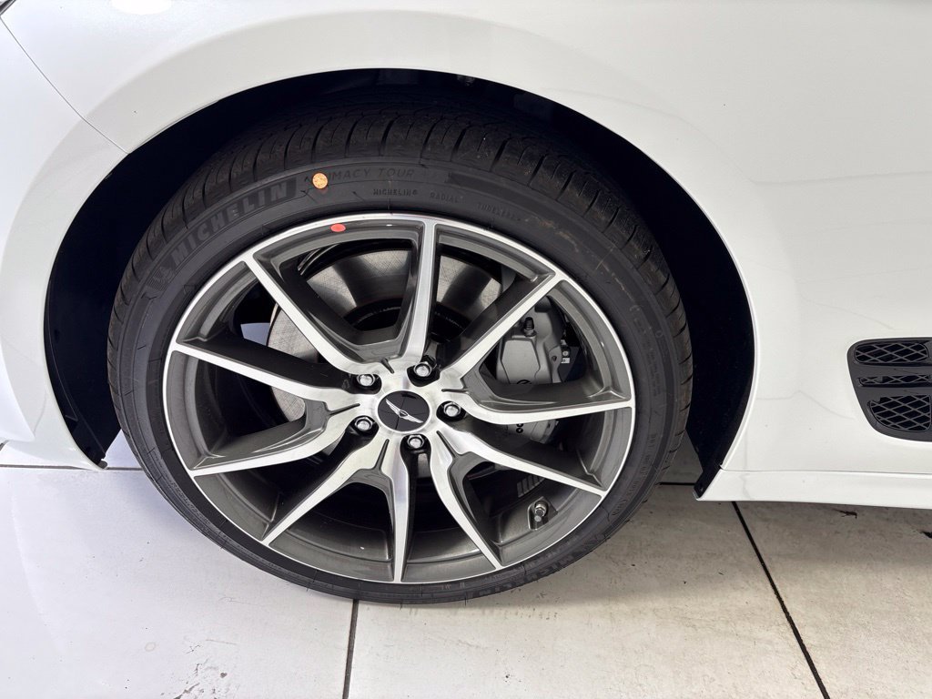 New 2026 Genesis G70 2.5T RWD image 9