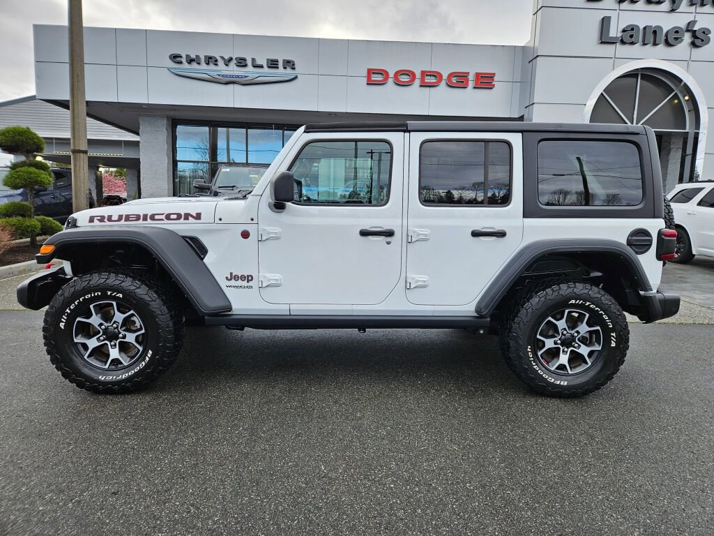 Used 2022 Jeep Wrangler Unlimited Rubicon w/ LED Lighting Group AWD/4WD image 2
