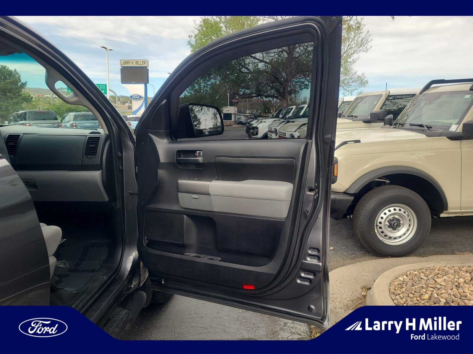 Used 2013 Toyota Tundra 4x4 Double Cab image 16