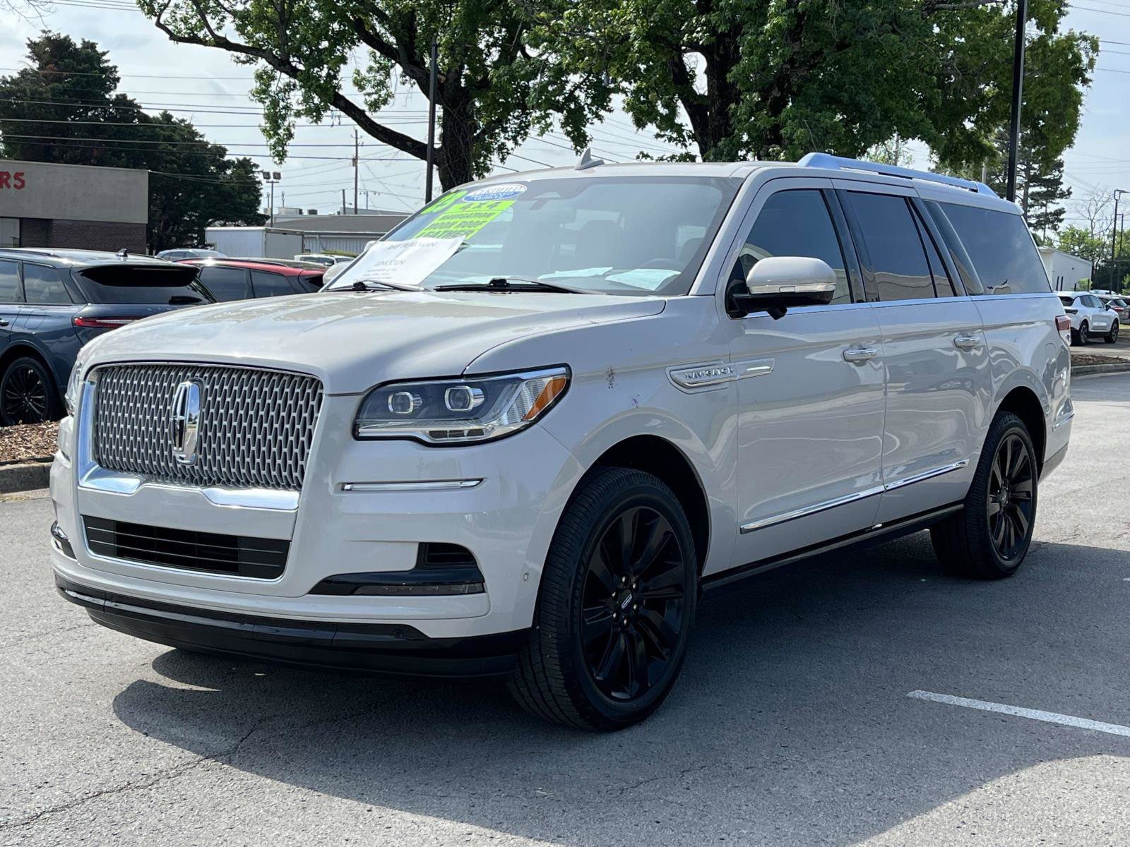 Certified 2023 Lincoln Navigator L Reserve AWD/4WD image 7