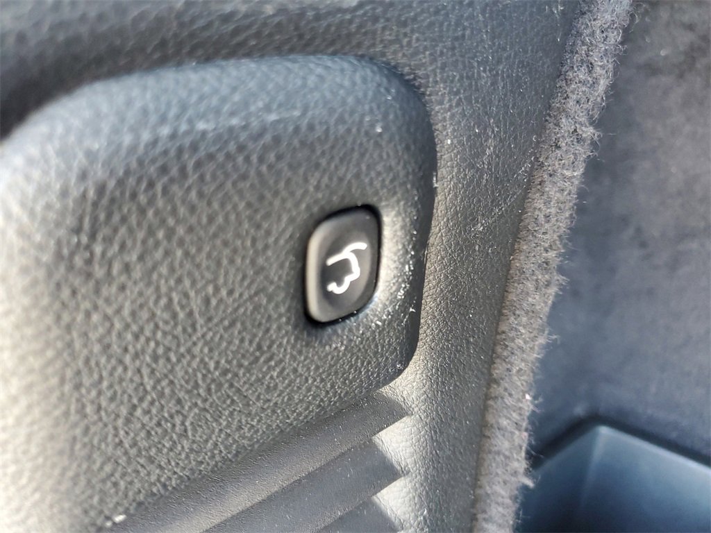 Used 2022 Dodge Durango GT image 11