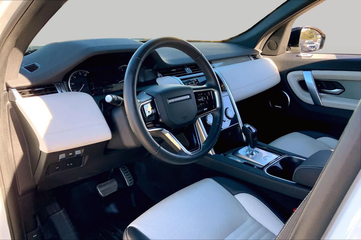 Used 2023 Land Rover Discovery Sport SE R-Dynamic AWD/4WD image 18