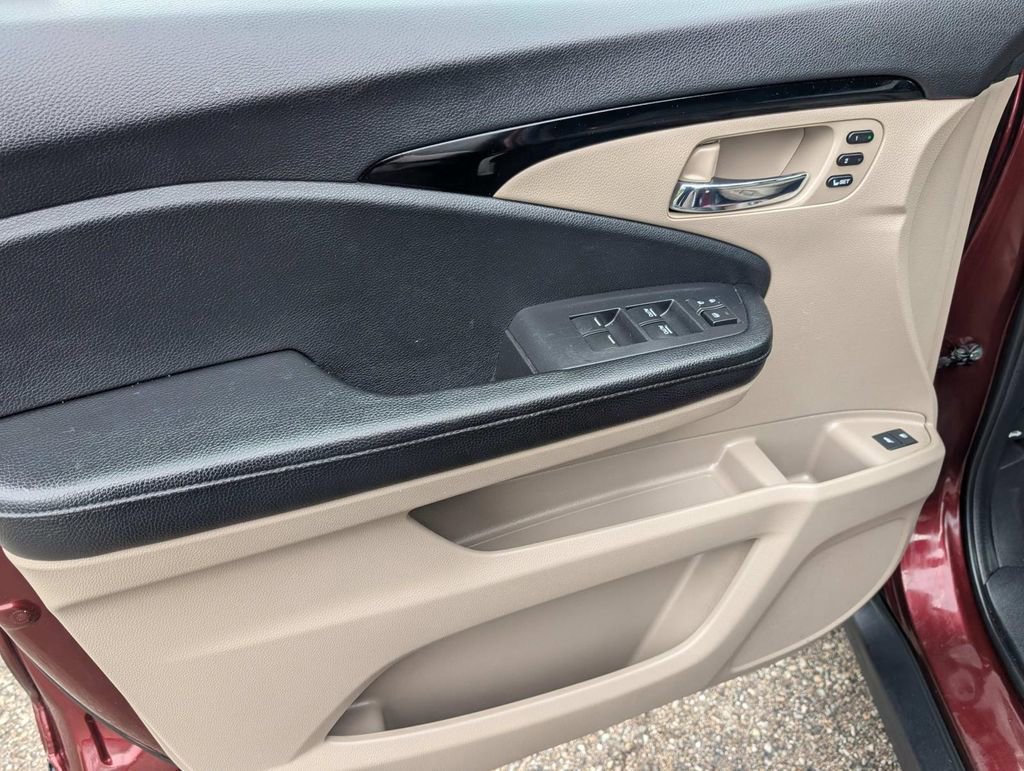 Used 2019 Honda Pilot Elite image 24