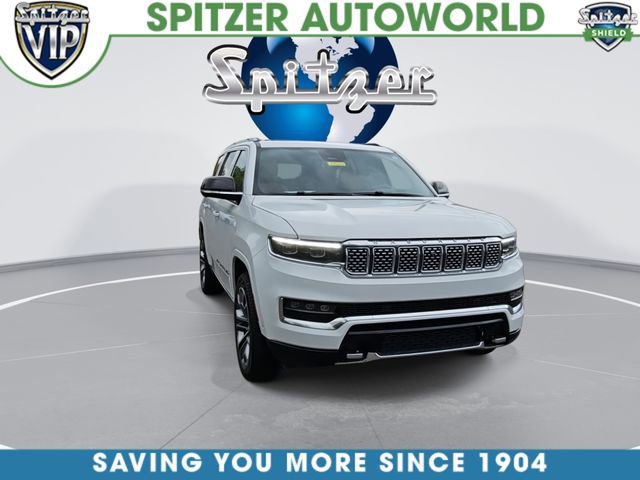 Used 2025 Jeep Grand Wagoneer Series III w/ Rear Seat Video Group 1 AWD/4WD image 3