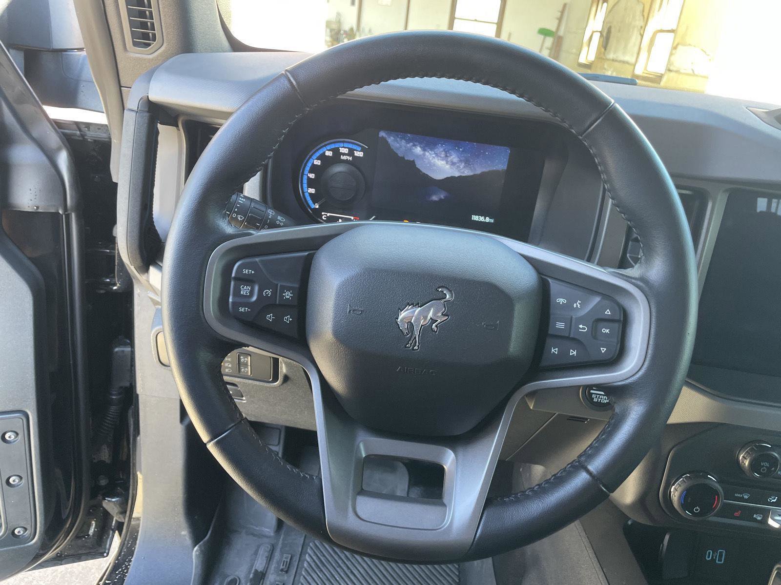 Used 2024 Ford Bronco Black Diamond w/ Sasquatch Package image 16