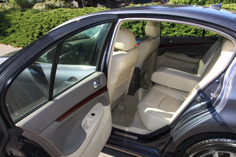 Used 2009 INFINITI G37 x Sedan w/ Premium Pkg AWD/4WD image 16