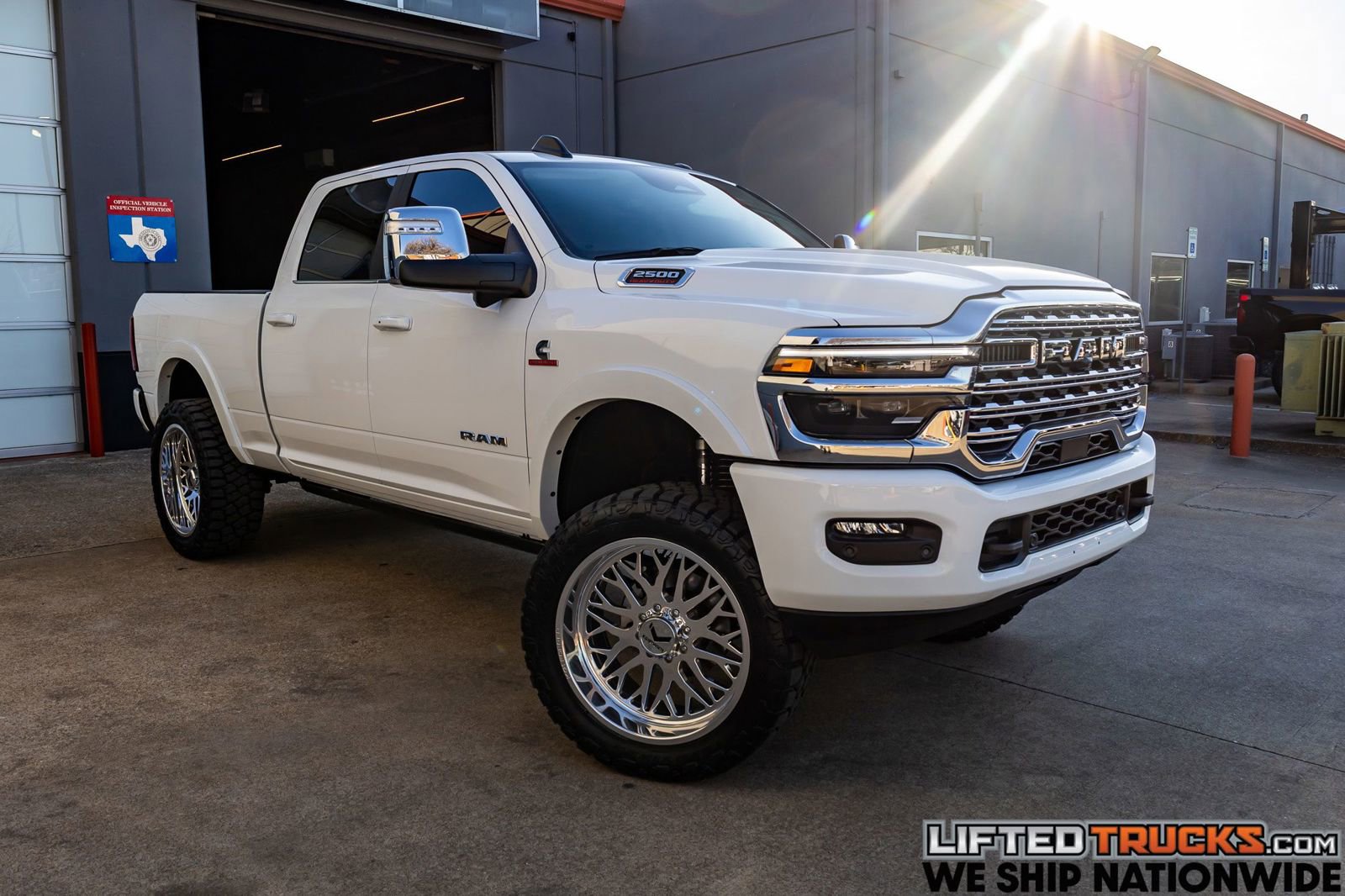 Used 2025 RAM 2500 Limited image 1