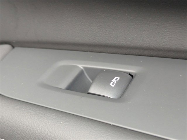 New 2026 Chevrolet Suburban LS image 37