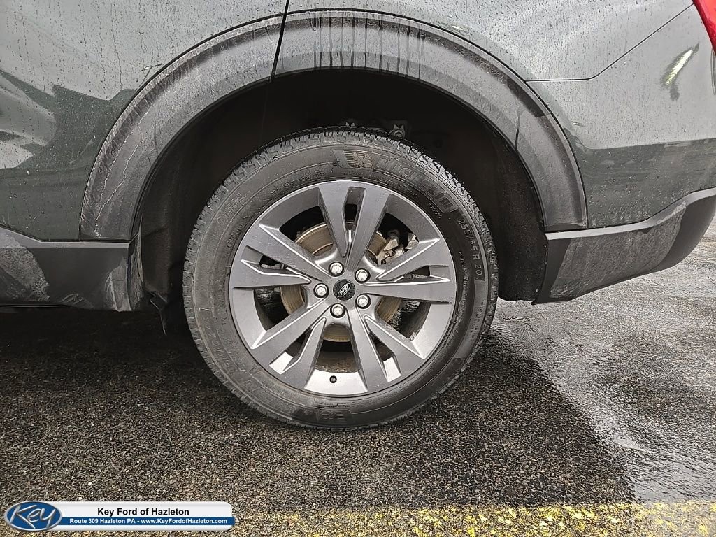 Used 2023 Ford Explorer XLT w/ Equipment Group 202A image 13