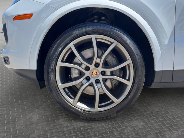 Used 2022 Porsche Cayenne S AWD/4WD image 14