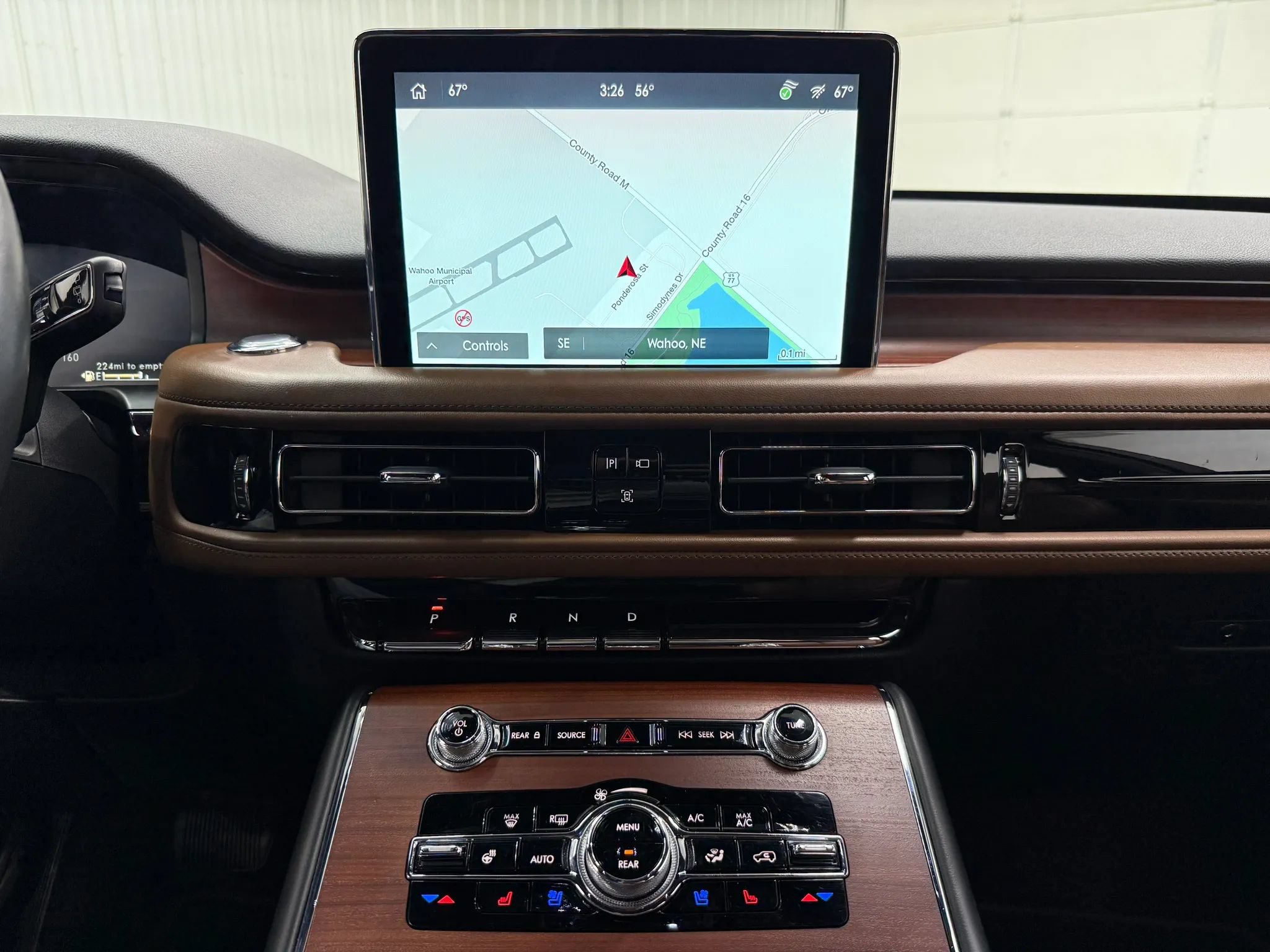 Used 2022 Lincoln Aviator Reserve w/ Equipment Group 201A AWD/4WD image 25