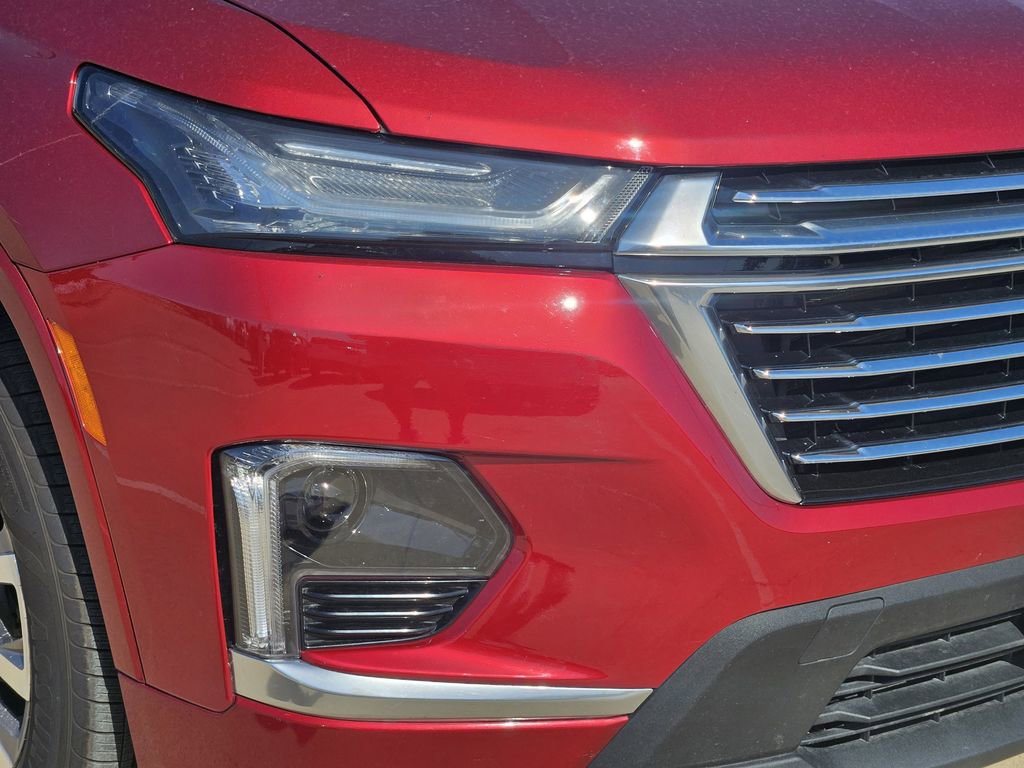 Used 2023 Chevrolet Traverse Premier AWD/4WD image 11