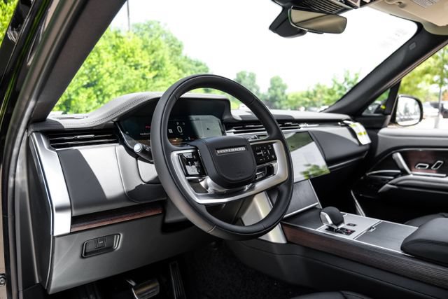 New 2026 Land Rover Range Rover SE AWD/4WD image 3