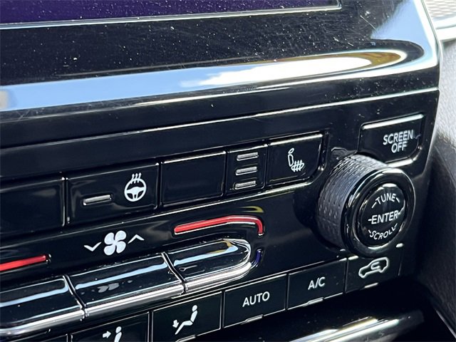 Used 2023 Jeep Grand Cherokee L Laredo image 28