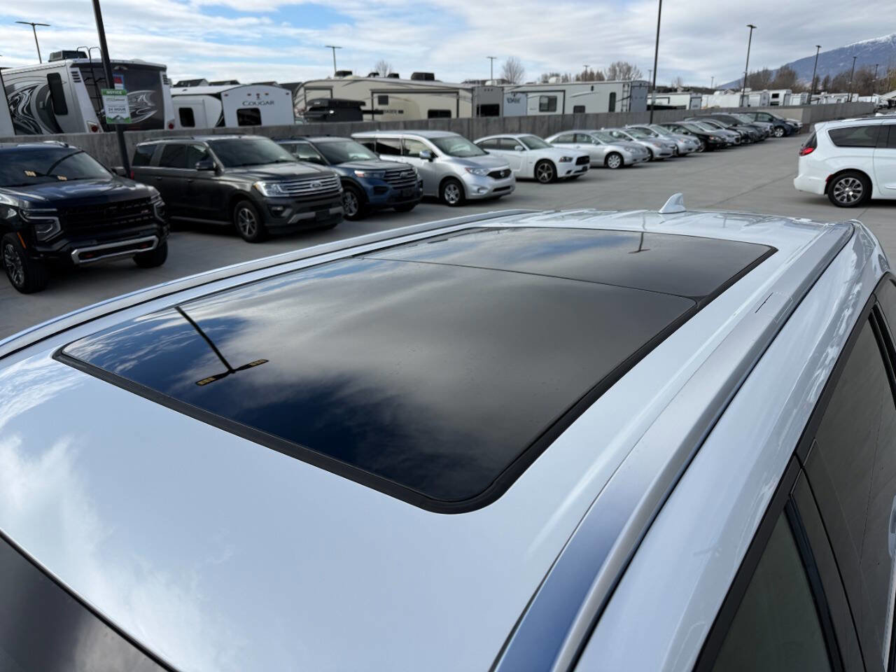 Used 2024 Toyota Highlander Platinum AWD/4WD image 10