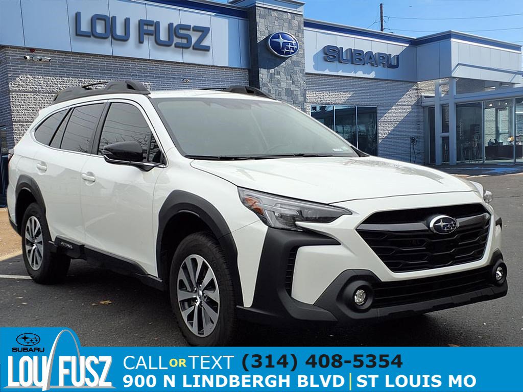 Used 2025 Subaru Outback Premium image 1